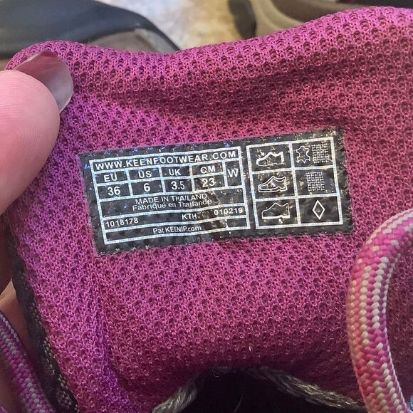 Keen women’s Targhee 3 Mid height waterproof hiking boot size 6 - Picture 9 of 16